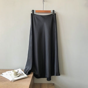 Open image in slideshow, The Chic Skirt
